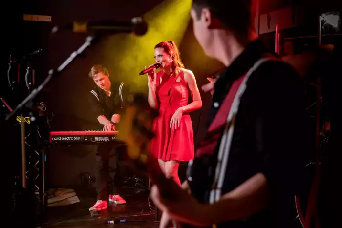 Zakelijke fotografie cover band Feisty Fenix