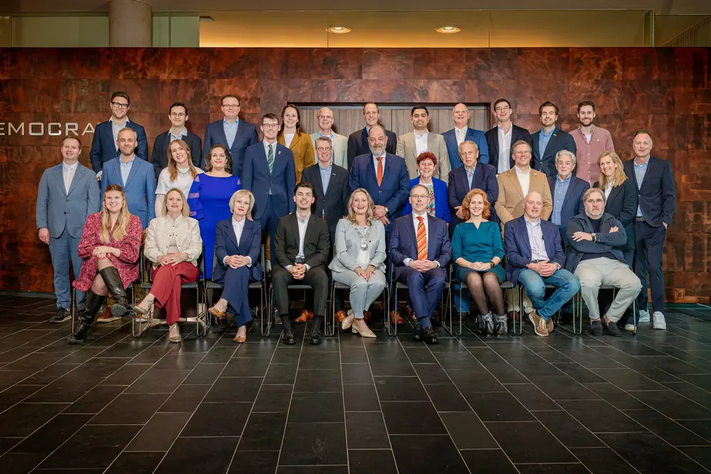 Kopfoto Fotografie oude en nieuwe raad gemeente Waalwijk